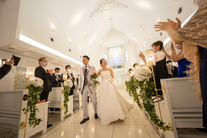 見れば見るほど伝わってくる　皆で楽しむ結婚式撮影♪